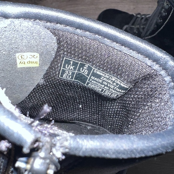 Dr. Martens Kids' Zavala Combat Lace Up Boot Little Kid Size 2 - Picture 9 of 9